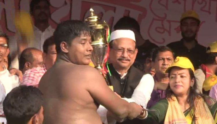 বলীতে জীবনের হাসি
