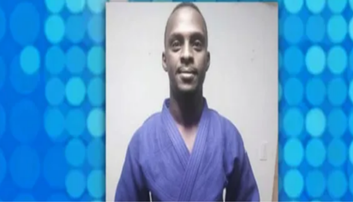 ইসরাইল প্রতিদ্বন্দ্বী তাই খেলবেন না আব্দুর রসুল