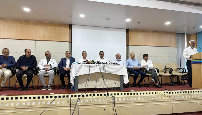 হাল ছেড়ে দিলেন খালেদা জিয়ার চিকিৎসকরা
